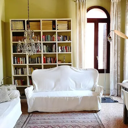Gorgeous Venetian Apartment With Canal View Extérieur photo