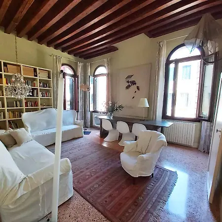 Gorgeous Venetian Apartment With Canal View Extérieur photo